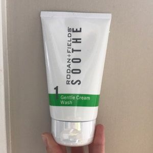NEW Rodan+Fields Soothe Gentle Cream Wash